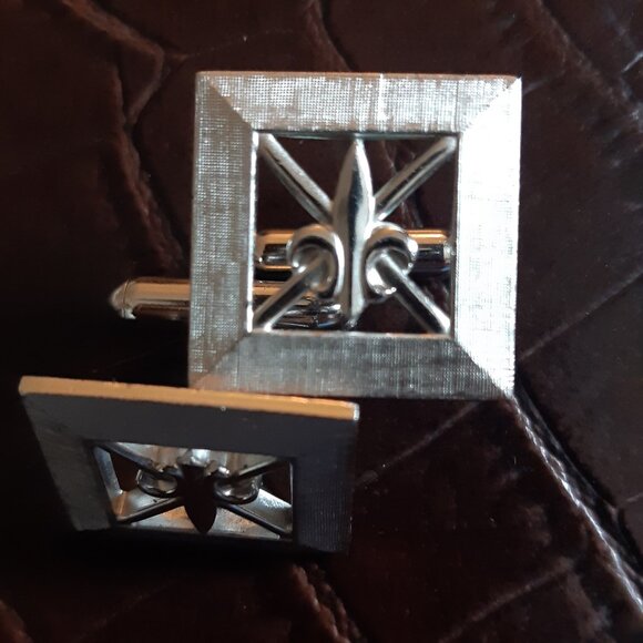 Swank Fleur De Lis Vintage Cuff Links Silver Tone ,7/8" Square - Picture 5 of 8